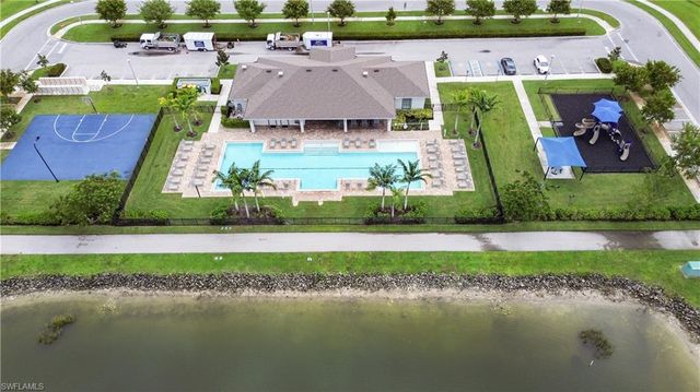 15026 Wildflower CIR, Naples, FL 34119