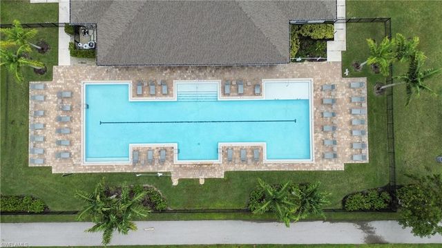 15026 Wildflower CIR, Naples, FL 34119