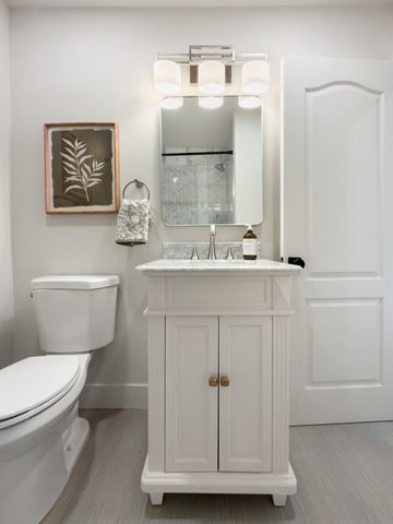 20 Adak Ct, Walnut Creek, CA 94597