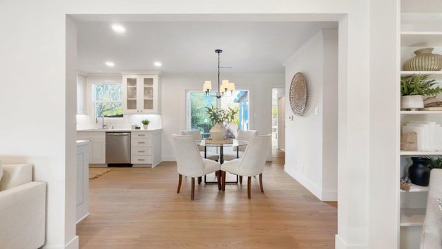 20 Adak Ct, Walnut Creek, CA 94597