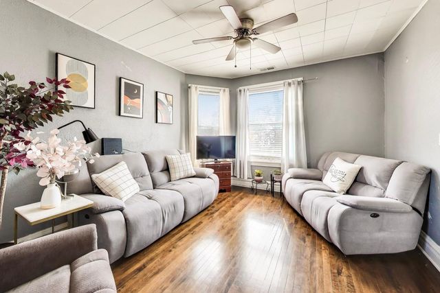 4862 W Cortland Street, Chicago, IL 60639