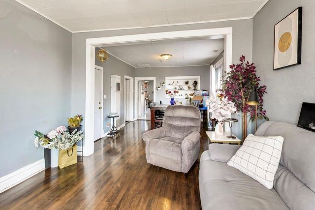 4862 W Cortland Street, Chicago, IL 60639