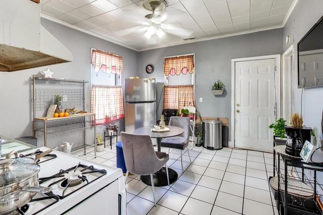 4862 W Cortland Street, Chicago, IL 60639