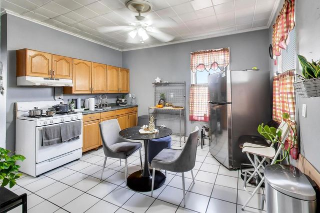 4862 W Cortland Street, Chicago, IL 60639