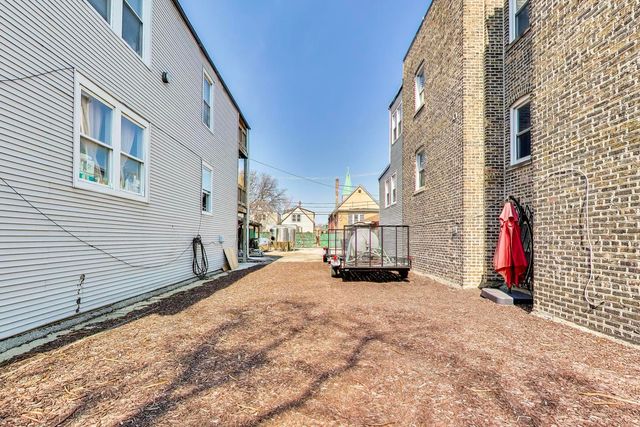 4862 W Cortland Street, Chicago, IL 60639