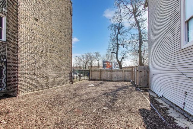 4862 W Cortland Street, Chicago, IL 60639