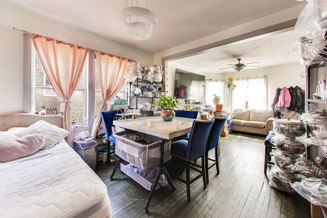 4862 W Cortland Street, Chicago, IL 60639