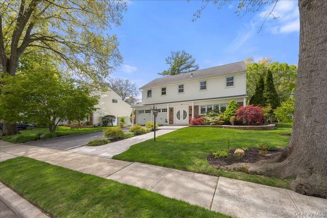 8 Marietta Drive, Westbury, NY 11590