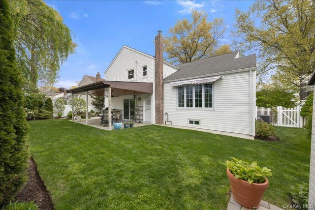 8 Marietta Drive, Westbury, NY 11590