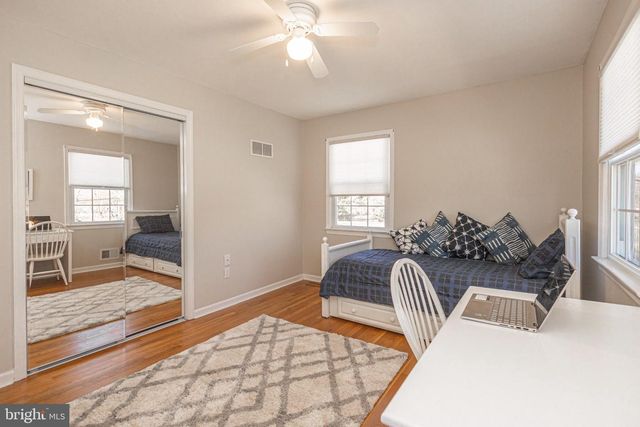 9 LARKSPUR LN, Lawrence Township, NJ 08648