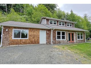 66663 GUNDERSON Rd, North Bend, OR 97459
