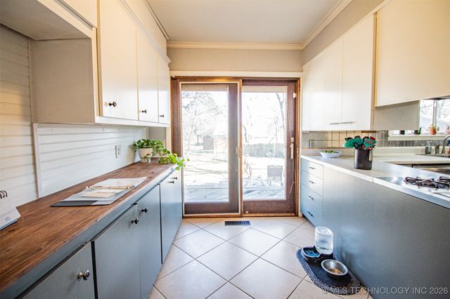 907 N 10th Avenue, Durant, OK 74701