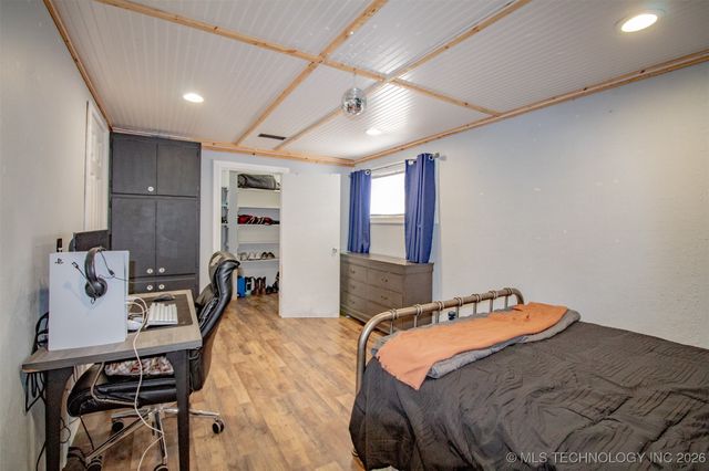 907 N 10th Avenue, Durant, OK 74701