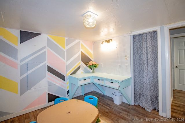 907 N 10th Avenue, Durant, OK 74701