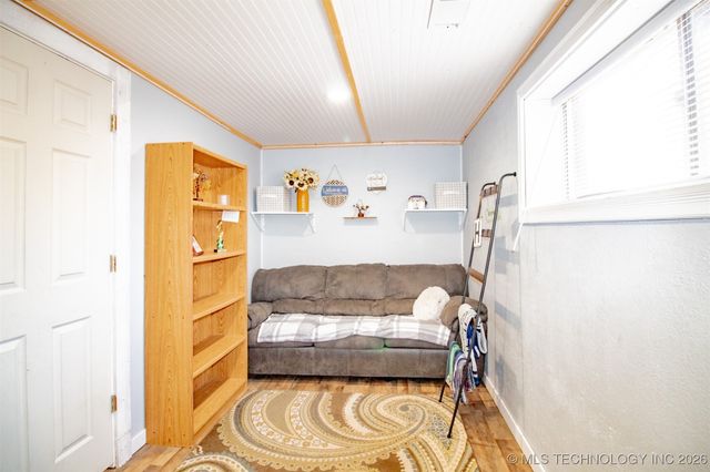 907 N 10th Avenue, Durant, OK 74701