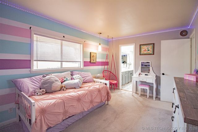 907 N 10th Avenue, Durant, OK 74701