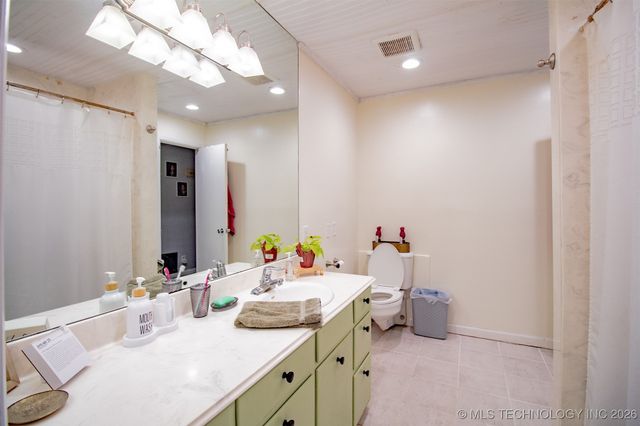 907 N 10th Avenue, Durant, OK 74701