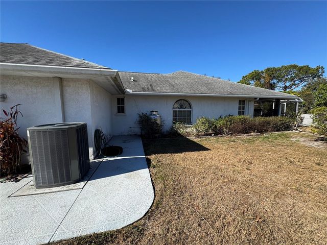 5638 COUNTRY LAKES DRIVE, Sarasota, FL 34243