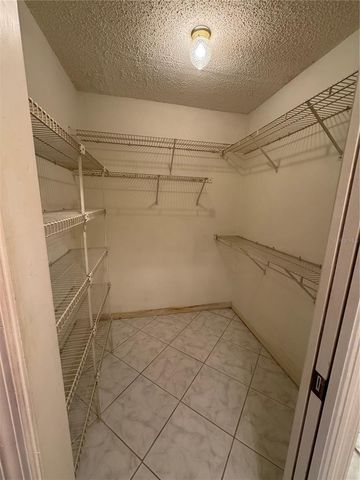 5638 COUNTRY LAKES DRIVE, Sarasota, FL 34243