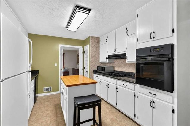 2199 Vivid Court, Stone Mountain, GA 30087
