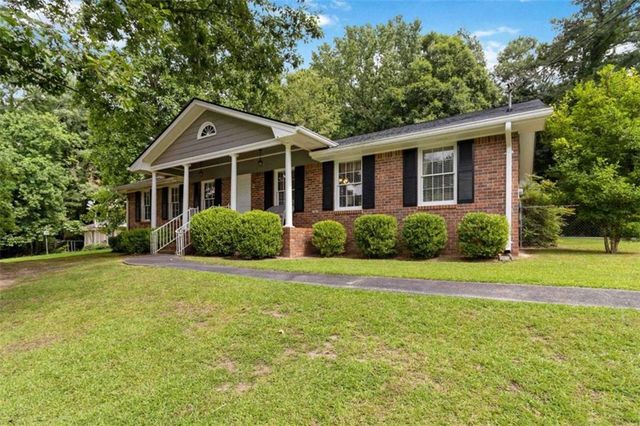 2199 Vivid Court, Stone Mountain, GA 30087