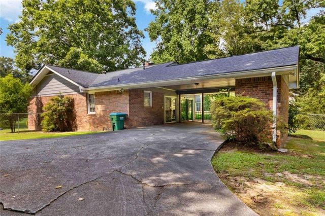 2199 Vivid Court, Stone Mountain, GA 30087