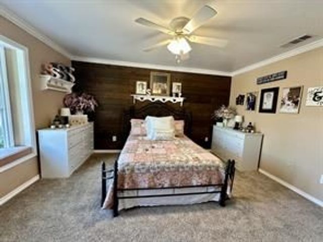 1309 SHANNON Drive, Cleburne, TX 76031