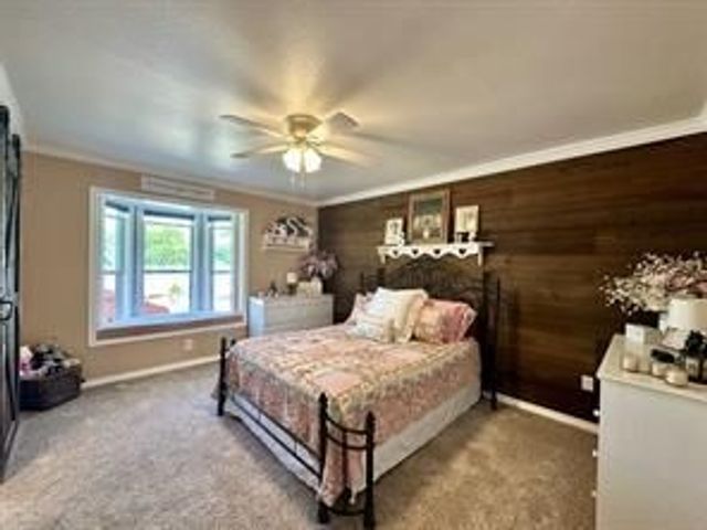 1309 SHANNON Drive, Cleburne, TX 76031