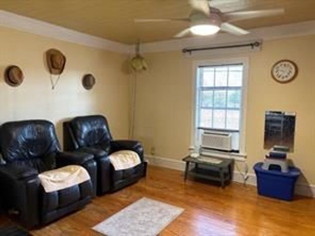 1309 SHANNON Drive, Cleburne, TX 76031