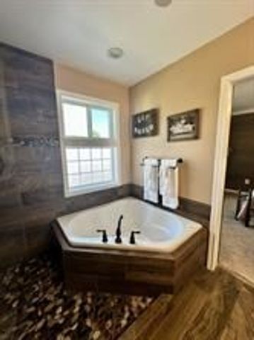 1309 SHANNON Drive, Cleburne, TX 76031