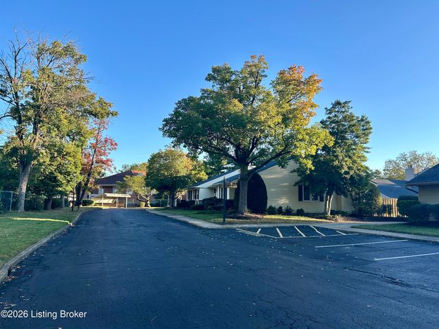 10605 Sycamore Trail, Louisville, KY 40223
