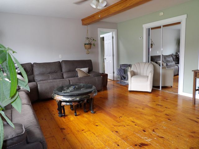 76 Meadowview Lane, Mount Holly, VT 05758