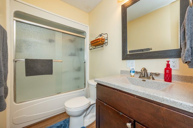 409 NW Linden Street, Ankeny, IA 50023