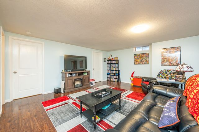 409 NW Linden Street, Ankeny, IA 50023