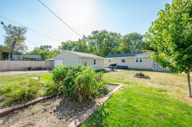 409 NW Linden Street, Ankeny, IA 50023