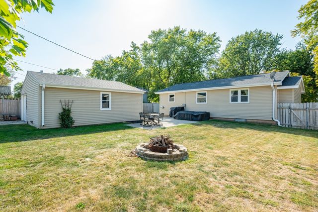 409 NW Linden Street, Ankeny, IA 50023