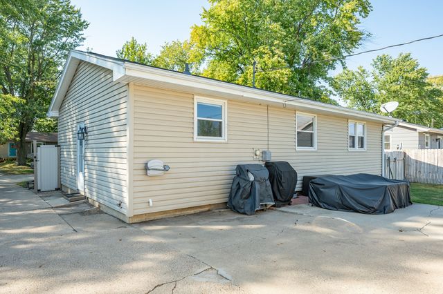 409 NW Linden Street, Ankeny, IA 50023