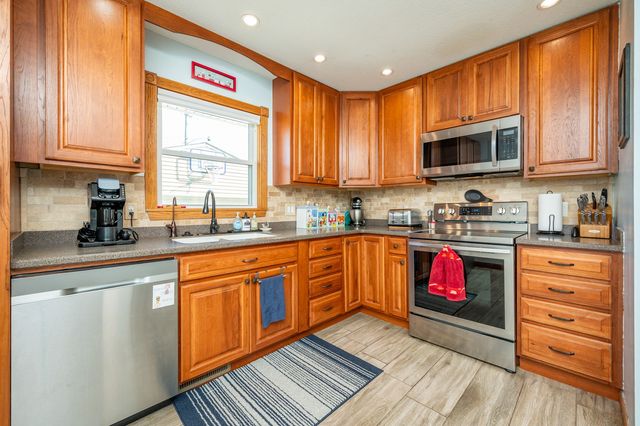 409 NW Linden Street, Ankeny, IA 50023