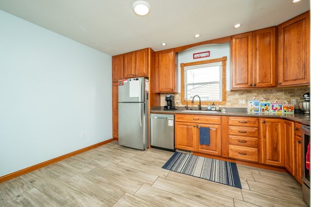 409 NW Linden Street, Ankeny, IA 50023