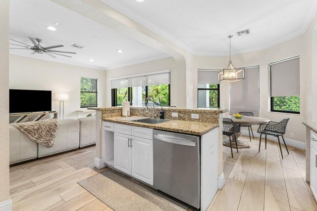 3555 Birague Drive, Wellington, FL 33449