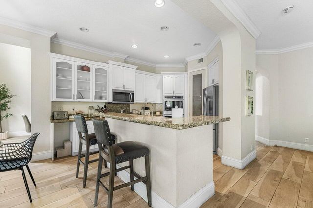 3555 Birague Drive, Wellington, FL 33449