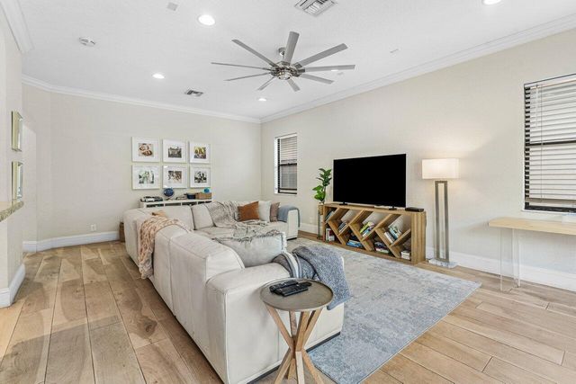 3555 Birague Drive, Wellington, FL 33449