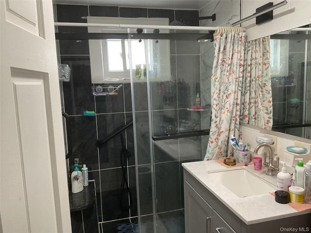 10206 213th Street, Queens Village, NY 11429