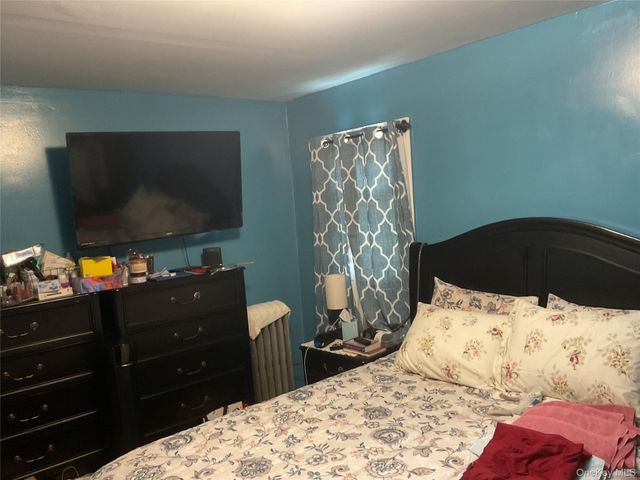 10206 213th Street, Queens Village, NY 11429