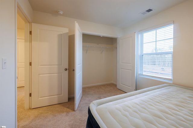 6063 Willutuck Drive, Boiling Springs, SC 29316