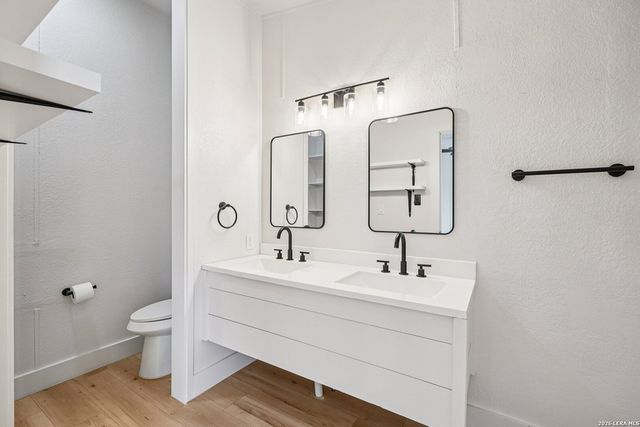 101 Natchez, Poth, TX 78147