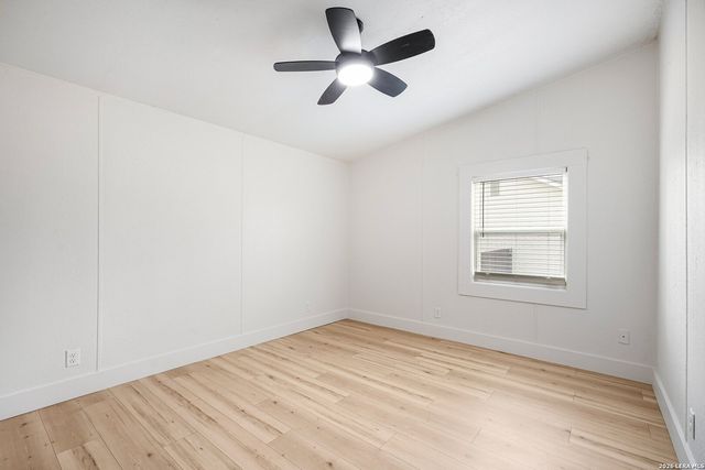 101 Natchez, Poth, TX 78147