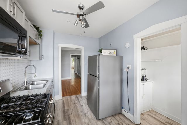 17 Garfield Street, Oak Park, IL 60304
