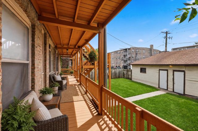 17 Garfield Street, Oak Park, IL 60304