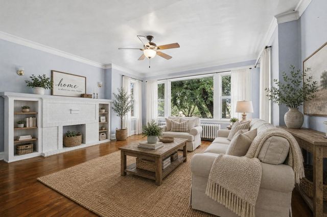 17 Garfield Street, Oak Park, IL 60304